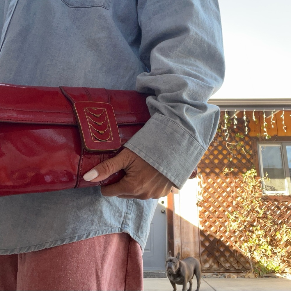 VINTAGE COLE HAAN Red Patent Leather Art Deco  Clutch - Picture 10 of 14